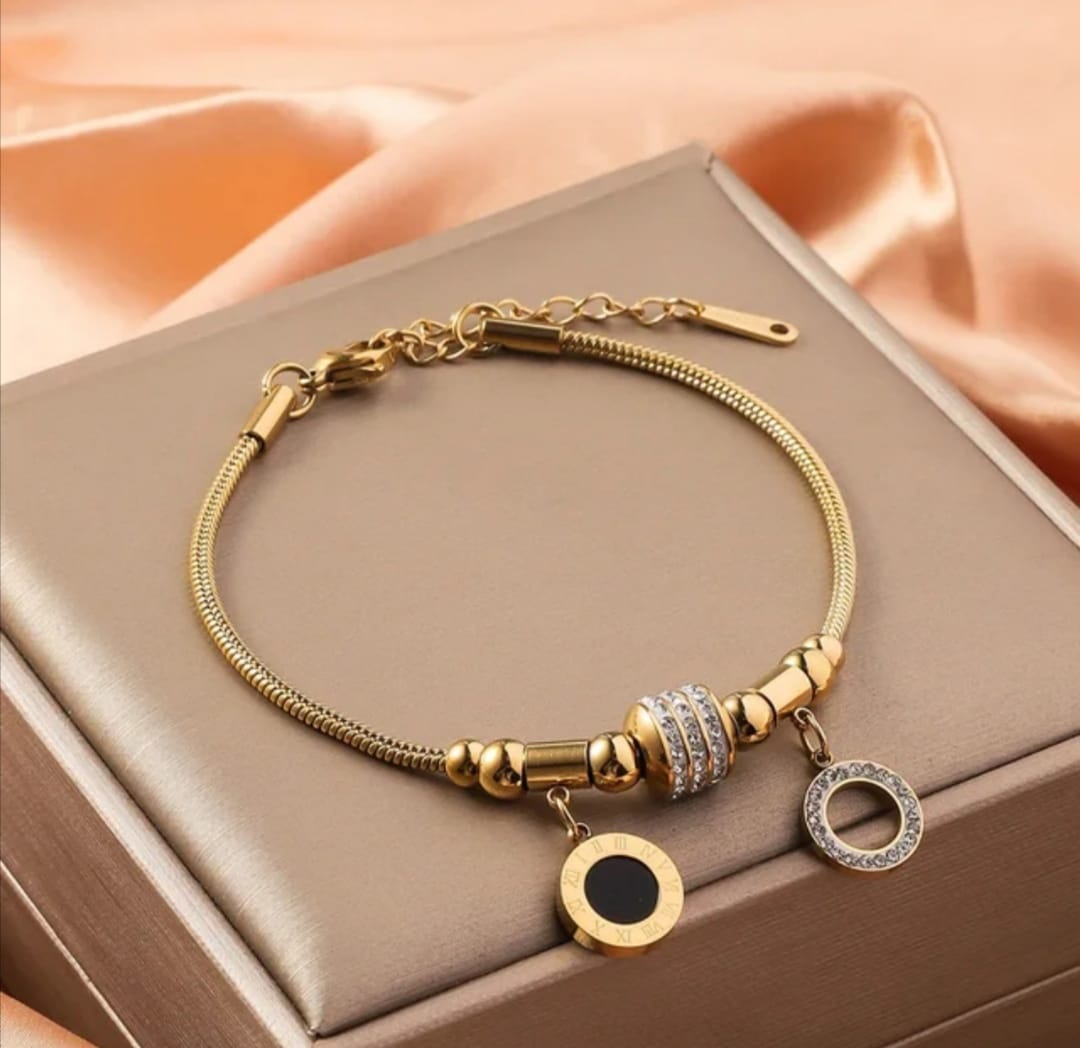 18K GOLD PLATED CHARM CHAIN STAINLESS STEEL BRACELET