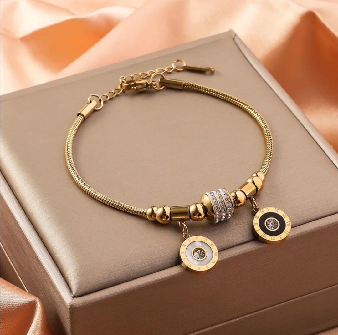 18K GOLD PLATED CHARM CHAIN STAINLESS STEEL BRACELET