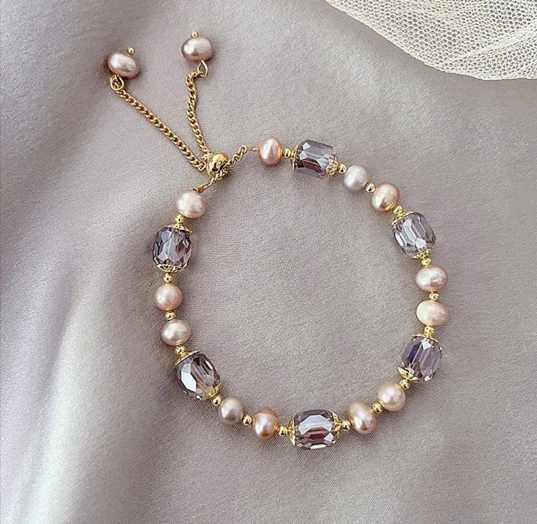 CRYSTAL ADJUSTABLE BRACELET