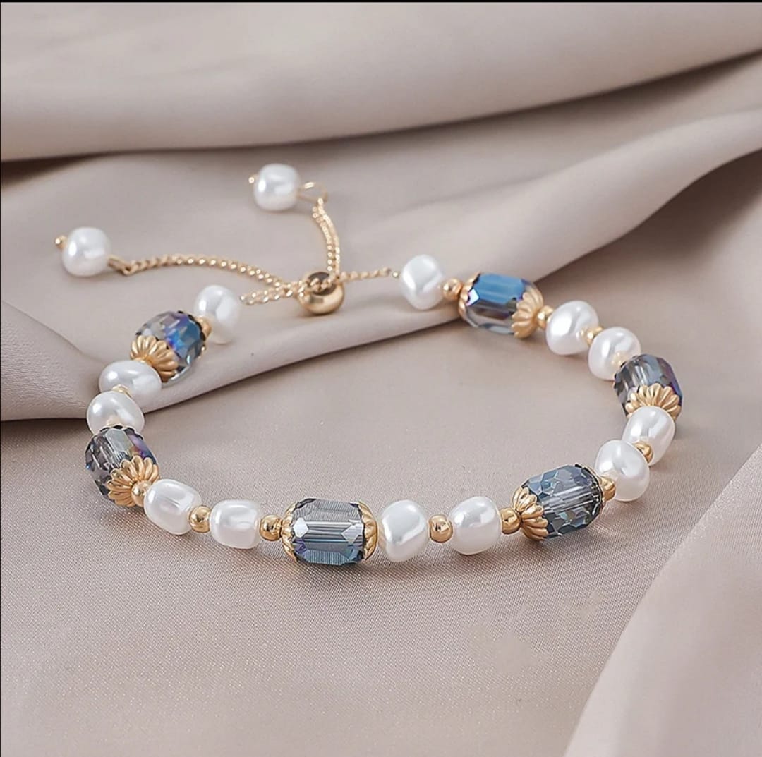 CRYSTAL ADJUSTABLE BRACELET