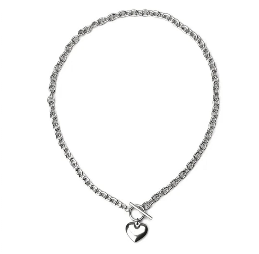 BIG HEART PENDANT NECKLACE -SILVER COLOR