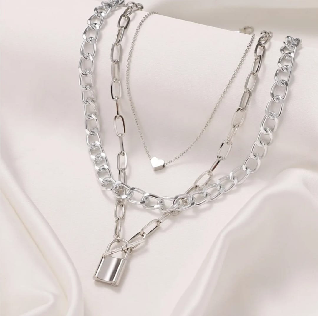 RETRO PUNK STYLE -HEART SHAPED LOCK NECKLACE 3 LAYERS