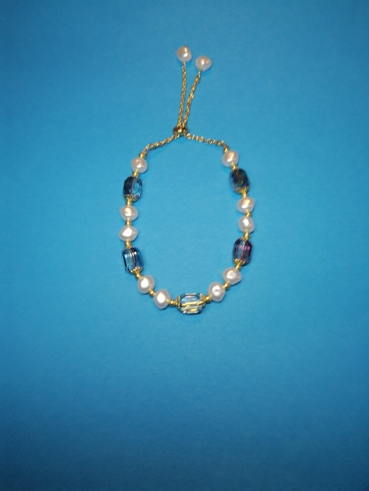 CRYSTAL ADJUSTABLE BRACELET