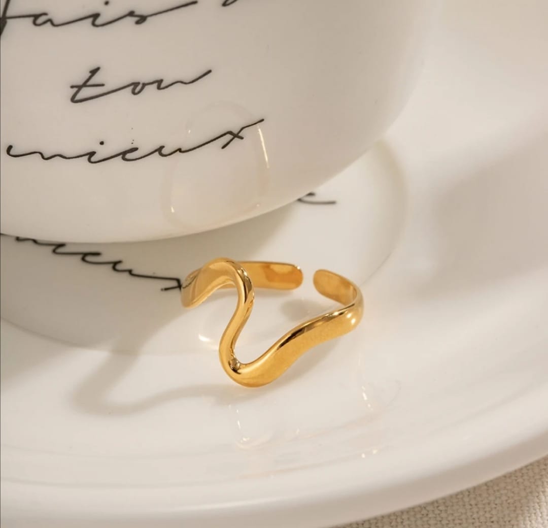 DAILY SIMPLE MINIMALIST IRREGULAR CURVED RING