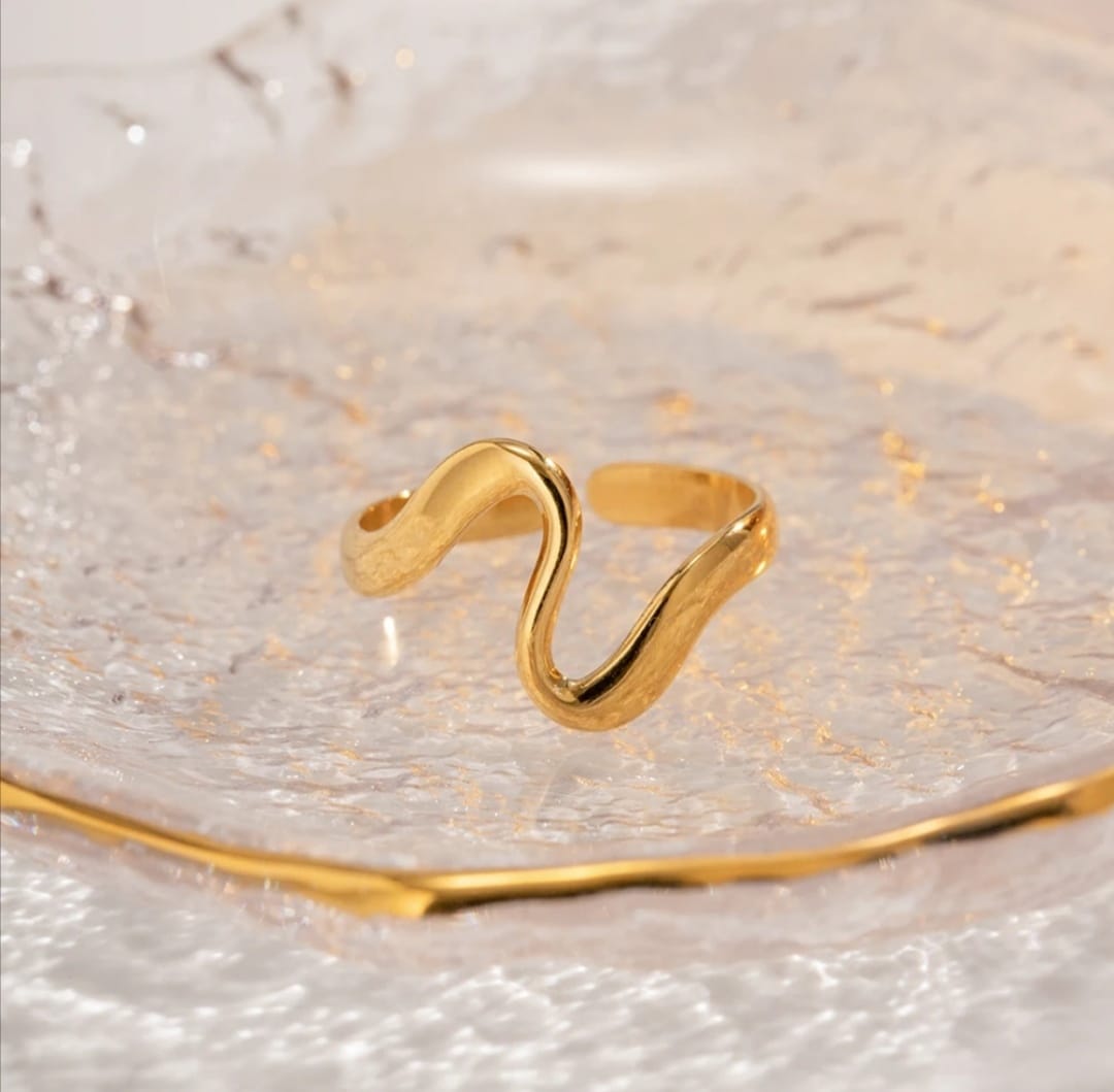DAILY SIMPLE MINIMALIST IRREGULAR CURVED RING