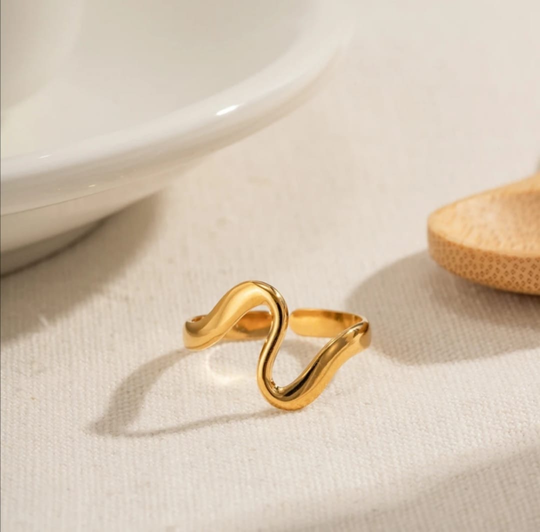 DAILY SIMPLE MINIMALIST IRREGULAR CURVED RING