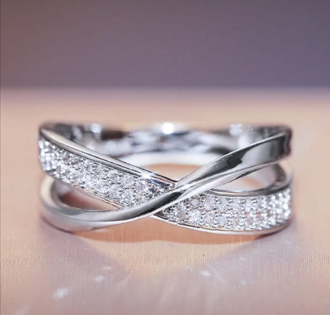 SIMPLE X-SHAPED ZIRCON COPPER RING